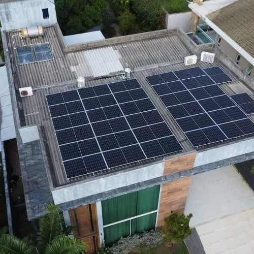 Usina fotovoltaica no Condomínio Bosque dos Poetas – Parnamirim/RN